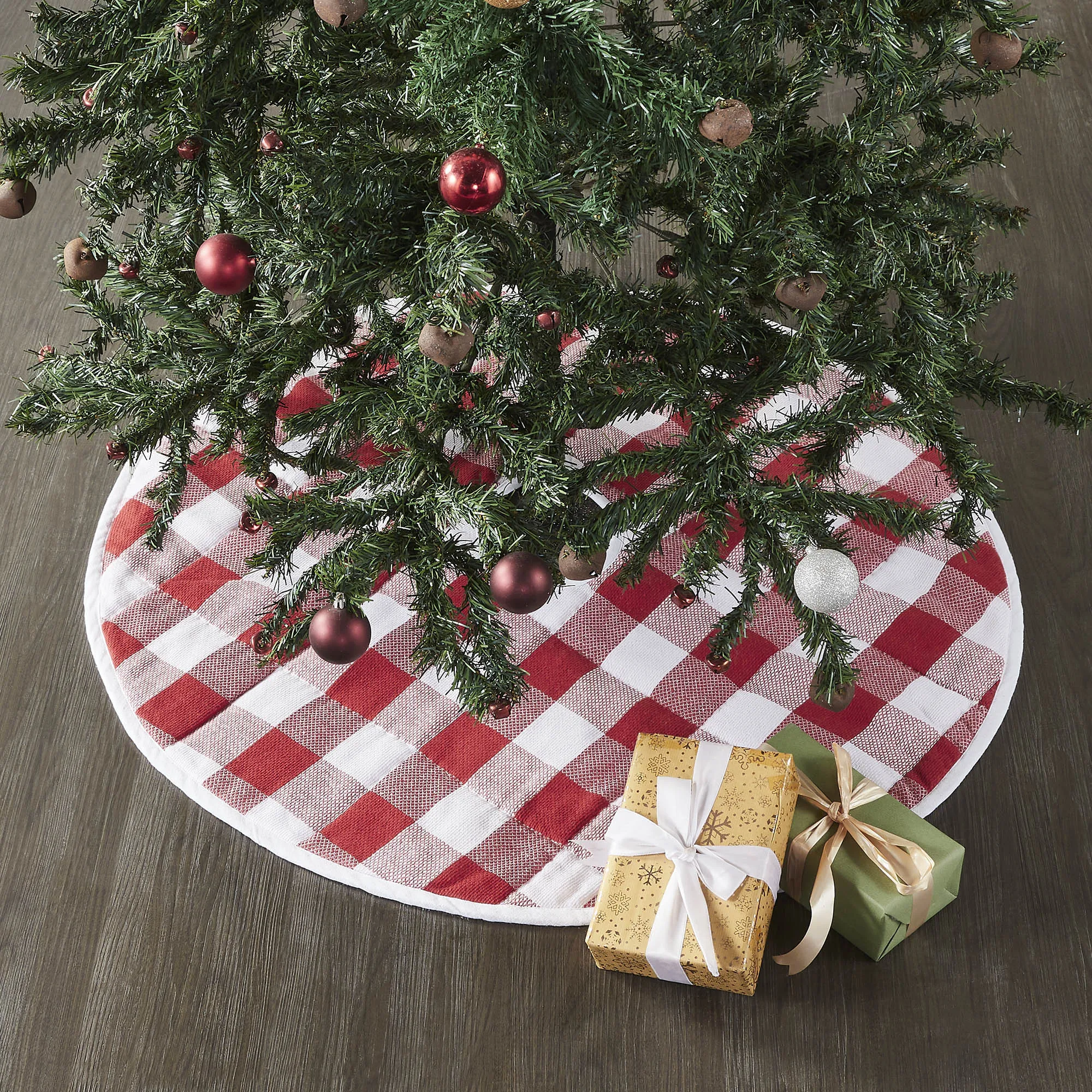 Annie Check Tree Skirt