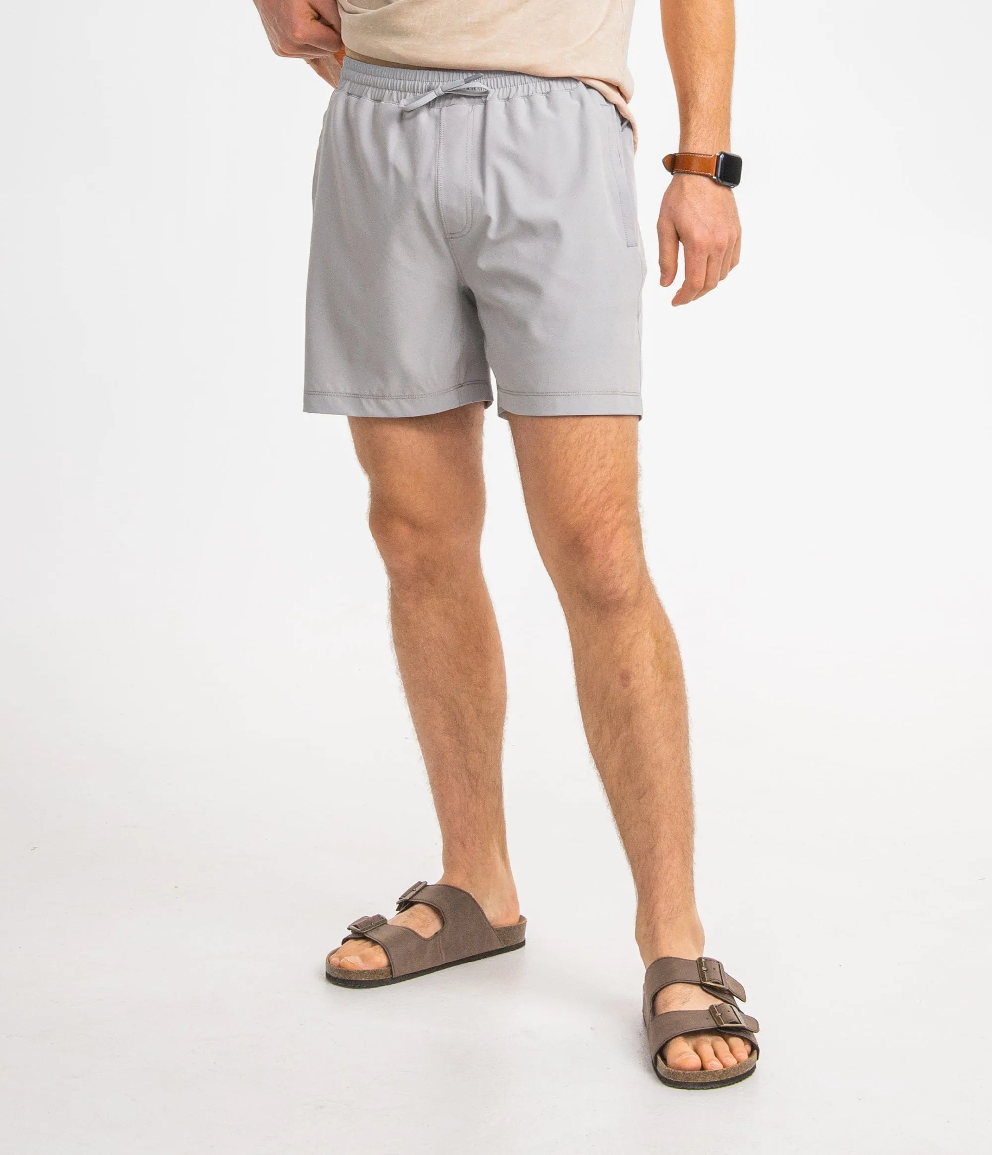 Everyday Hybrid Short (5.5" inseam) - High Rise